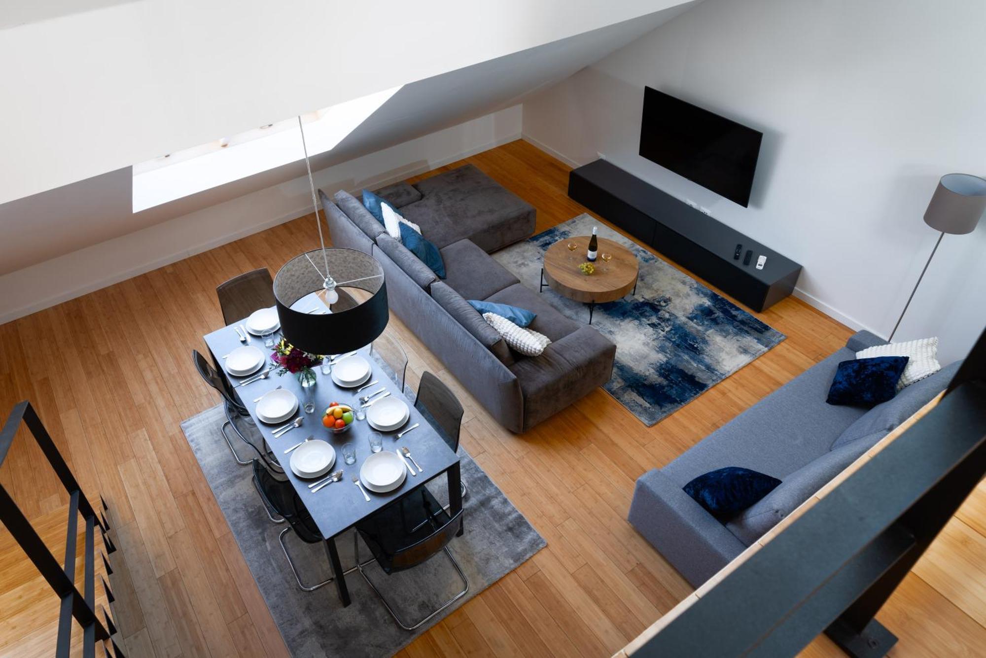 Two-Level Apart With A Terrace Near The Vltava River Prag Exteriör bild